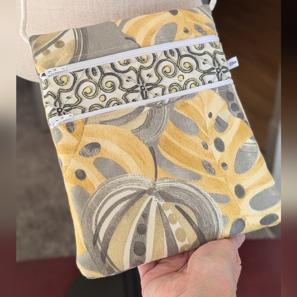 Floral Canvas Crossbody - Picture 7 of 7